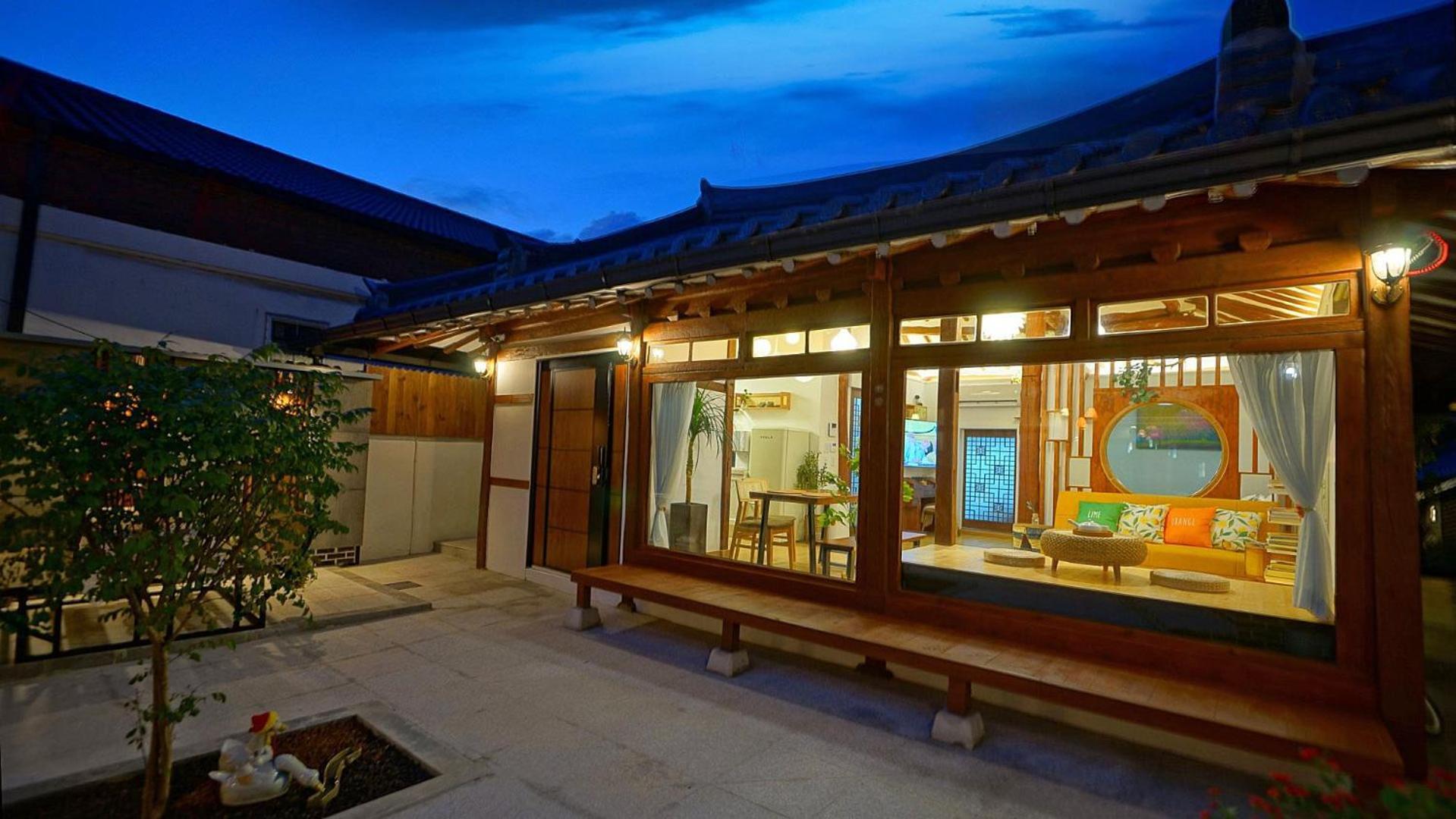And Spring Hotel Jeonju Exterior foto